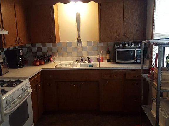 4th image of 411 Knox Ave N