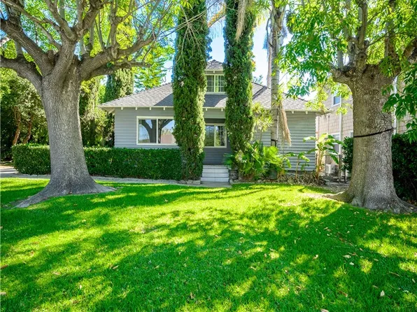 892 S Marengo Ave, Pasadena, CA 91106