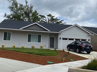 4283 Ash Grove Dr, Salem, OR