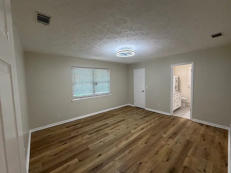 7612 Peridot Ln — Photo 11