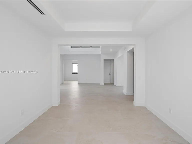 19602 NE 14th Ct — Photo 39