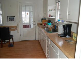 108 Pershing St, Bloomfield, CT 06002