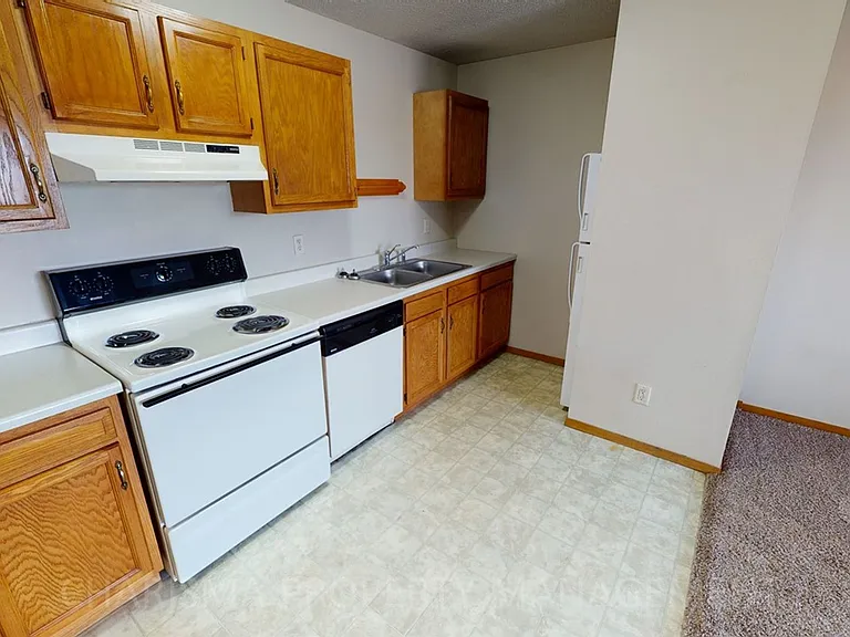 Cedar Ridge Apartments — Photo 5