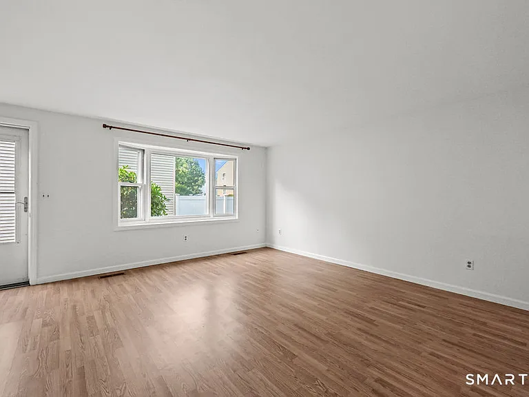 8 Allspice Ln #8 — Photo 10