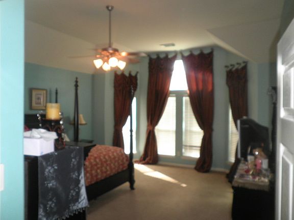 4th image of 9406 Garnet Falls Ln