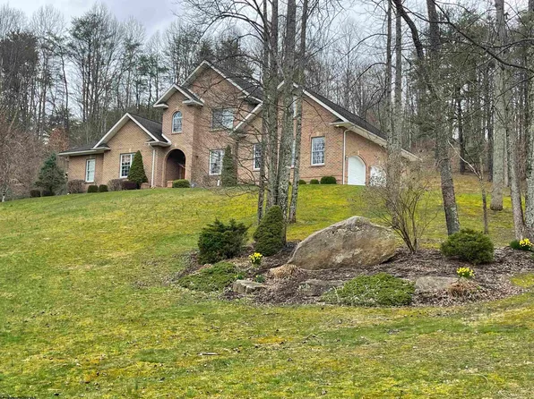 1057 Phillips Dairy Rd, Buckhannon, WV 26201