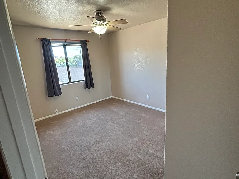 2280 E McVicar Ave — Photo 10