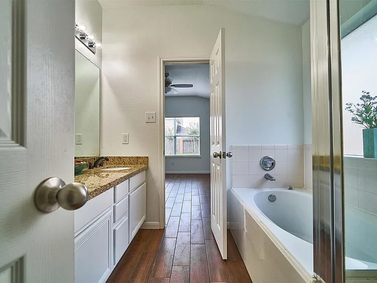 14603 Gearen Ct — Photo 11
