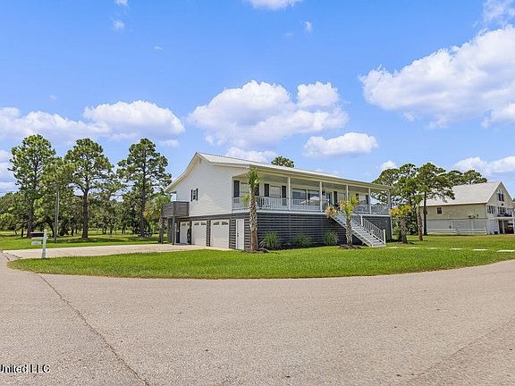 2nd image of 129 Sweet Bay Dr