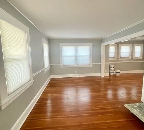 3rd image of 480 Sherwood Pl #1