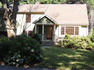 20 Midbrook Ln, Old Greenwich, CT 06870