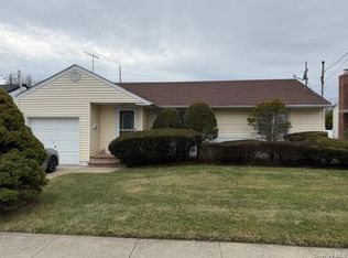 121 Farnum Boulevard, Franklin Square, NY