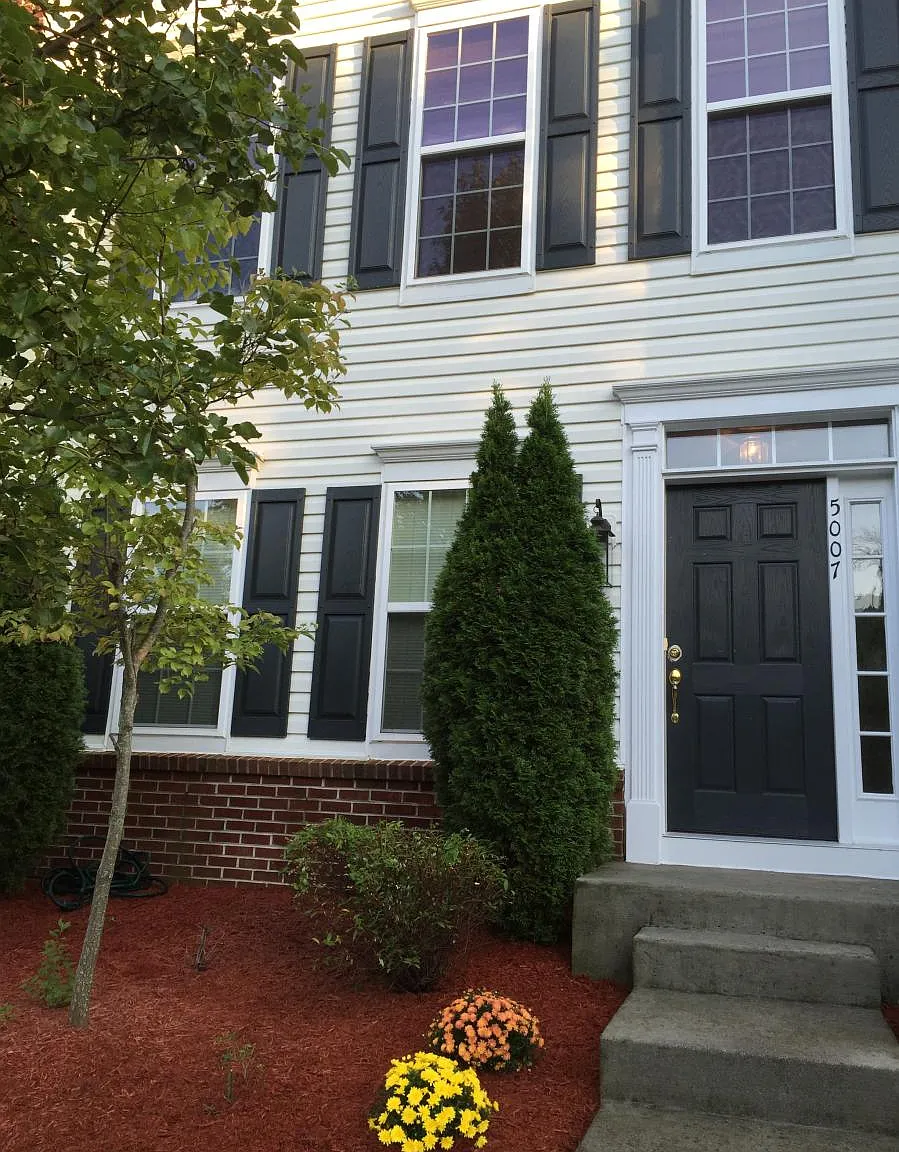 3 bed, 1624 sqft, $3,200 — Photo 2