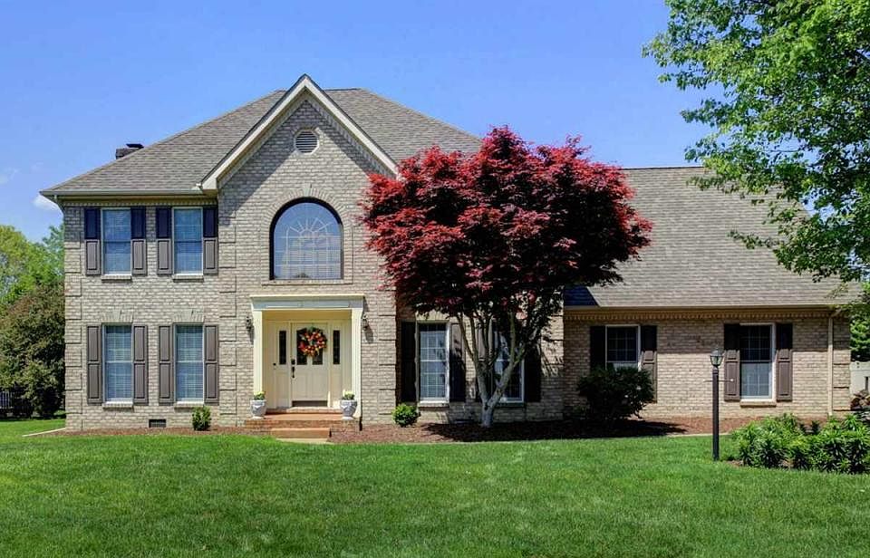 1st image of 138 Glenwood Ln
