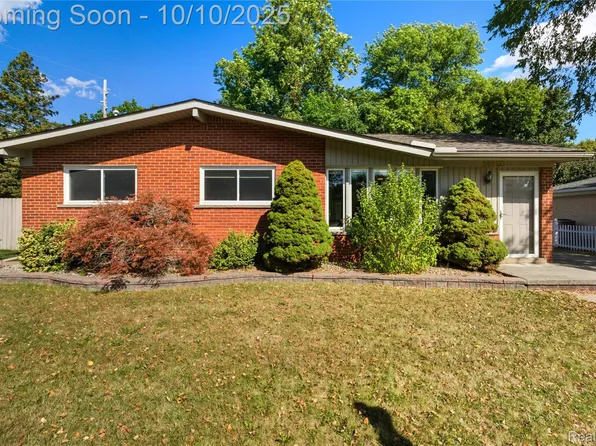 36356 Ann Arbor Trl, Livonia, MI 48150