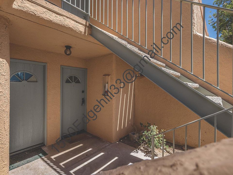 Front door (right)