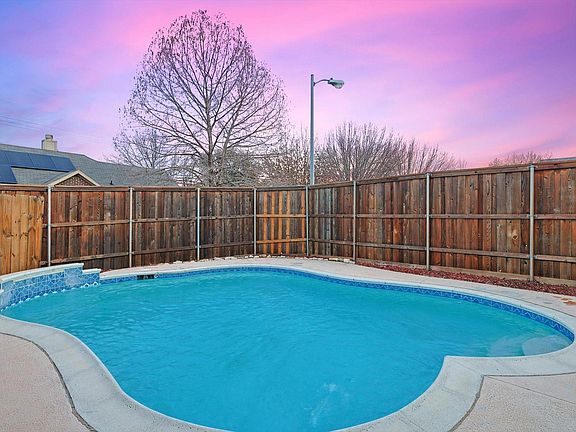 2nd image of 404 Antietam Way #404