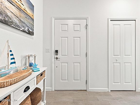 4th image of 1673 PACIFICO Way