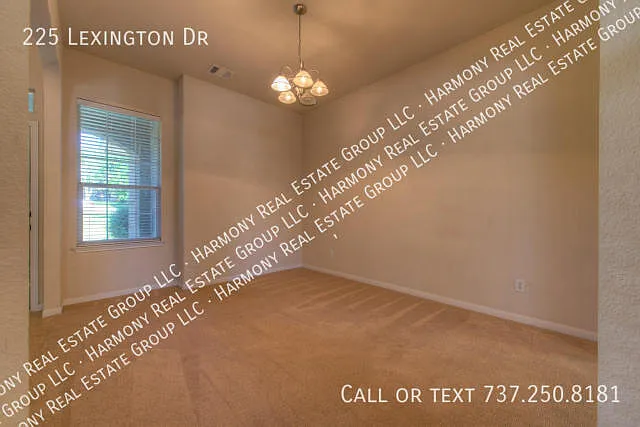 225 Lexington Dr — Photo 16