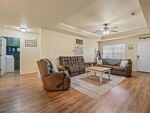 4th image of 1619 Riley Cir