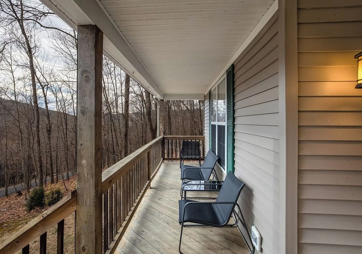 Spacious 4BR Mountain Home Near Massanutten Resort — Photo 2