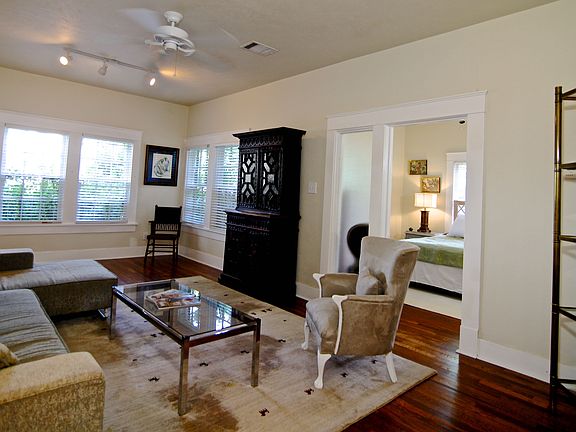 4th image of 2508 Van Buren St #1