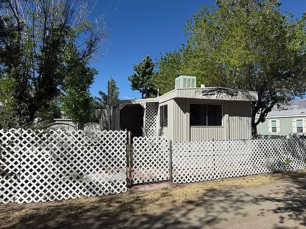 203 Vineyard Ln #B-2, Independence, CA 93526