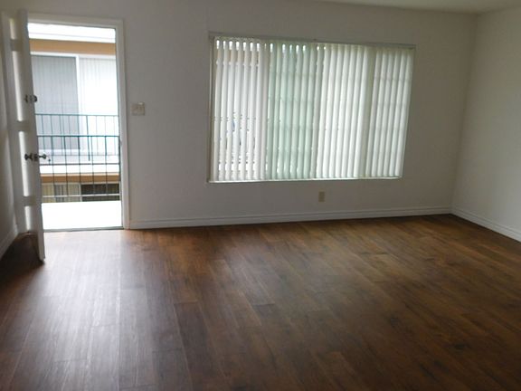3rd image of 2206 College Ave #2208-4