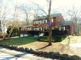 1 Story St, Rockport, MA 01966
