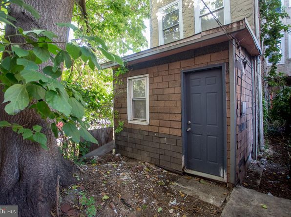738 N 38th St, Philadelphia, PA 19104