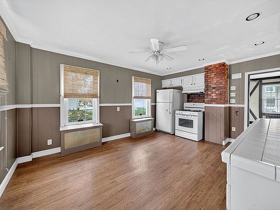 3rd image of 119 Tremont St