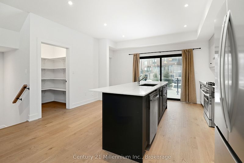 The Blue Mountains Townhouse for rent - 3 Bedrooms — photo 10