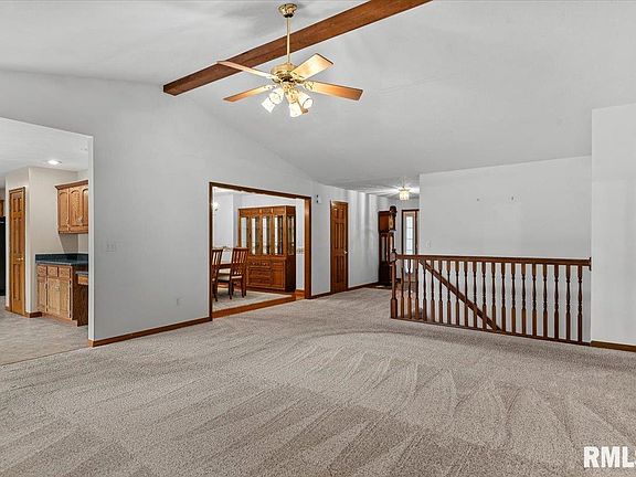 3rd image of 2213 Renwick Dr