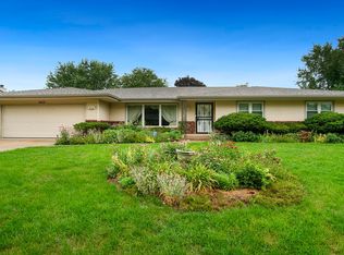 5632 La Cresta Dr, Rockford, IL 61114