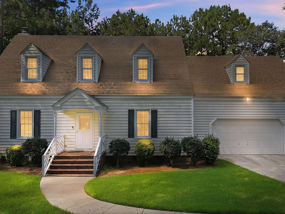 1st image of 1404 Canterbury Road