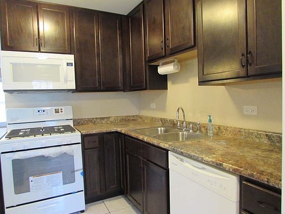 3rd image of 7495 Cumberland Dr