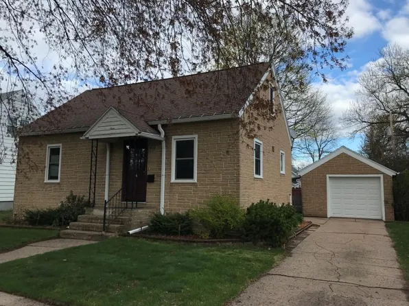 917 N 8TH AVENUE, Wausau, WI 54401