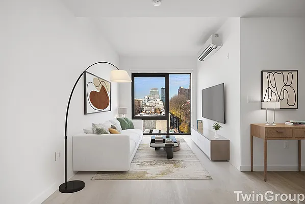 Rented by Twin Group | media 22