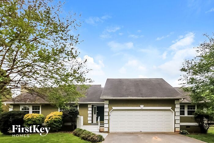 1st image of 33 Riverview Ct