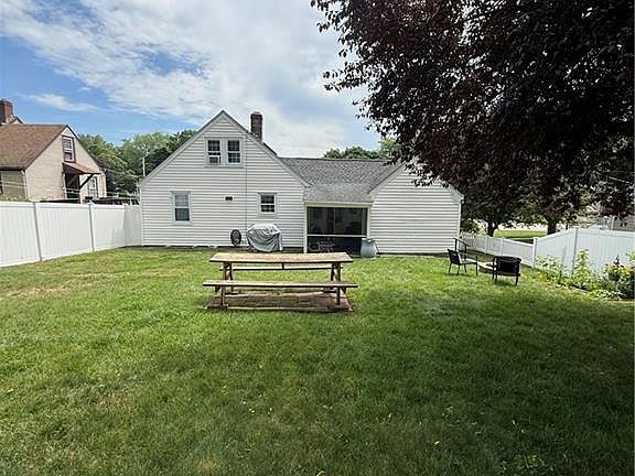 5th image of 74 Macarthur Rd