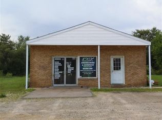 440 S Dexter St, Pinckney, MI 48169