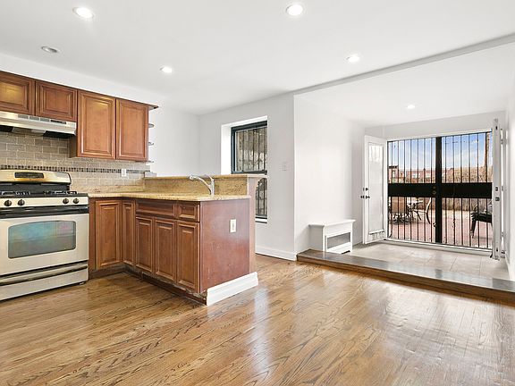 5th image of 1093 Herkimer St #1