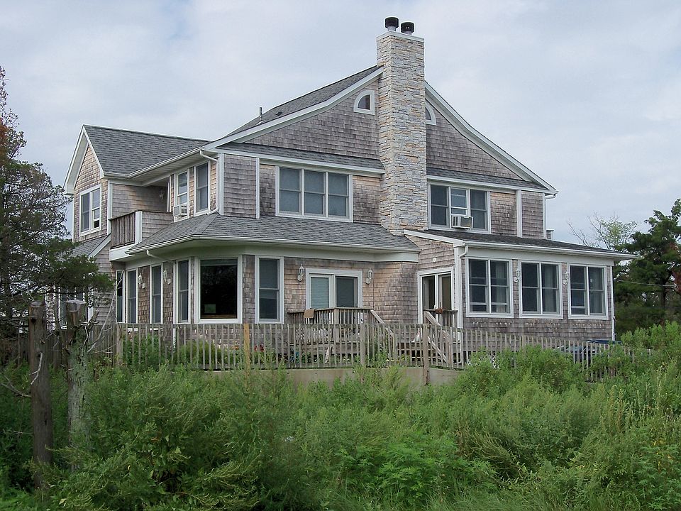 131 Harbor Beach Rd, Mount Sinai, NY 11766 Zillow