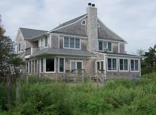 131 Harbor Beach Rd, Mount Sinai, NY 11766