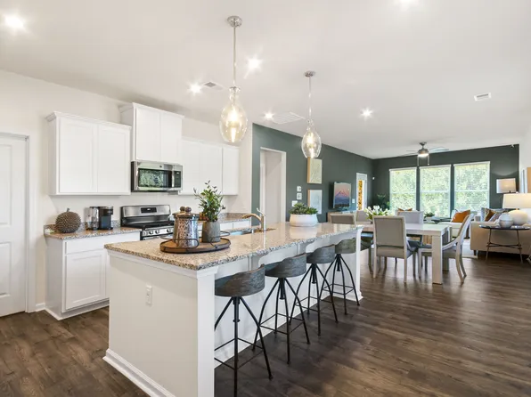 20 Harvest Lamp Ct, Elgin, SC 29045