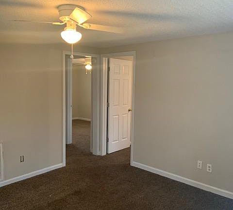 2nd image of 212 S Skyland Dr