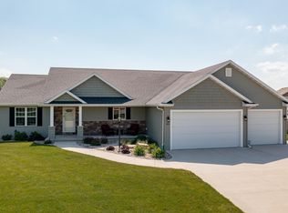 1821 Wasilla Ln, Neenah, WI 54956