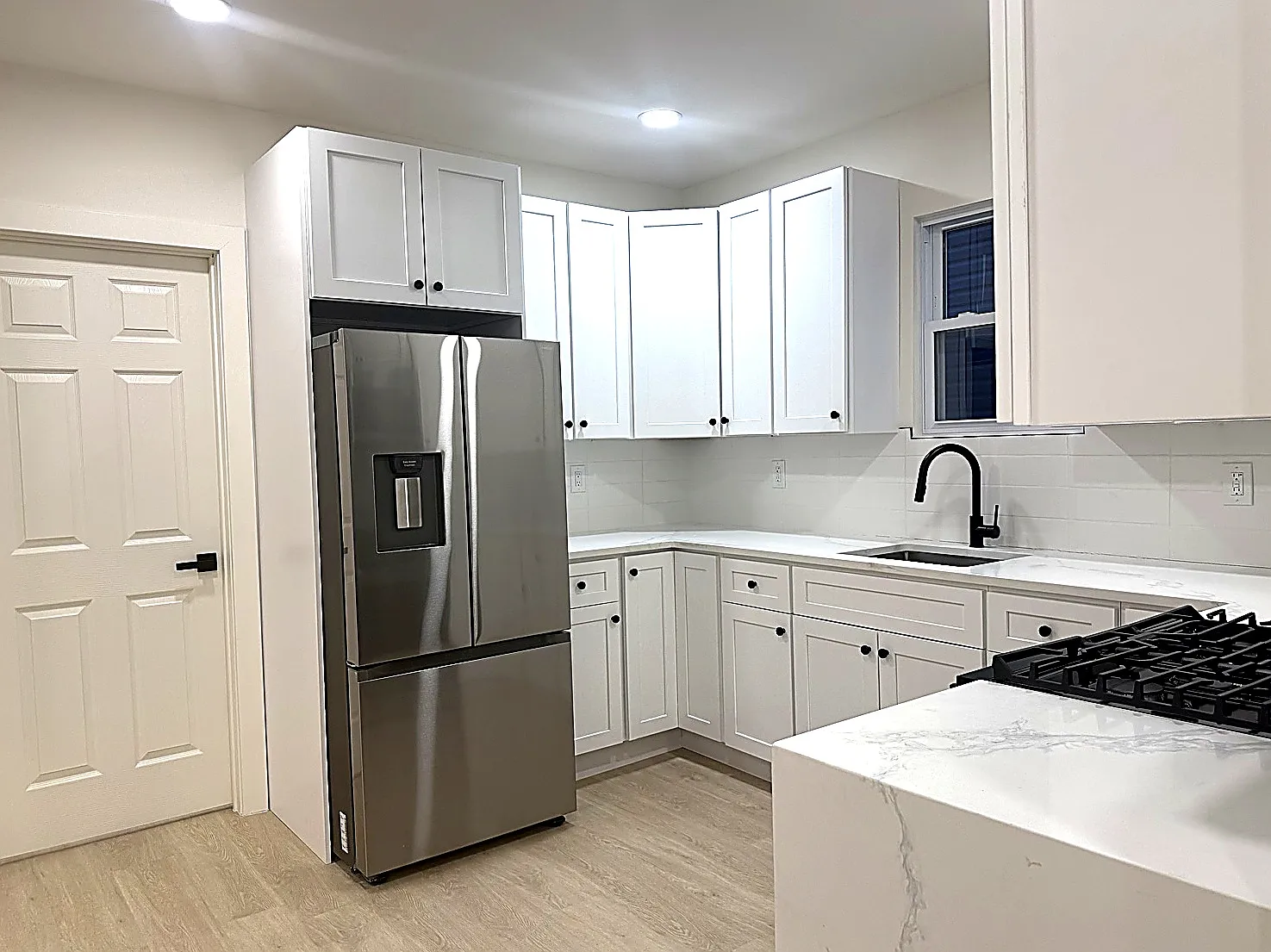 2 bed, $2,400 — Photo 4
