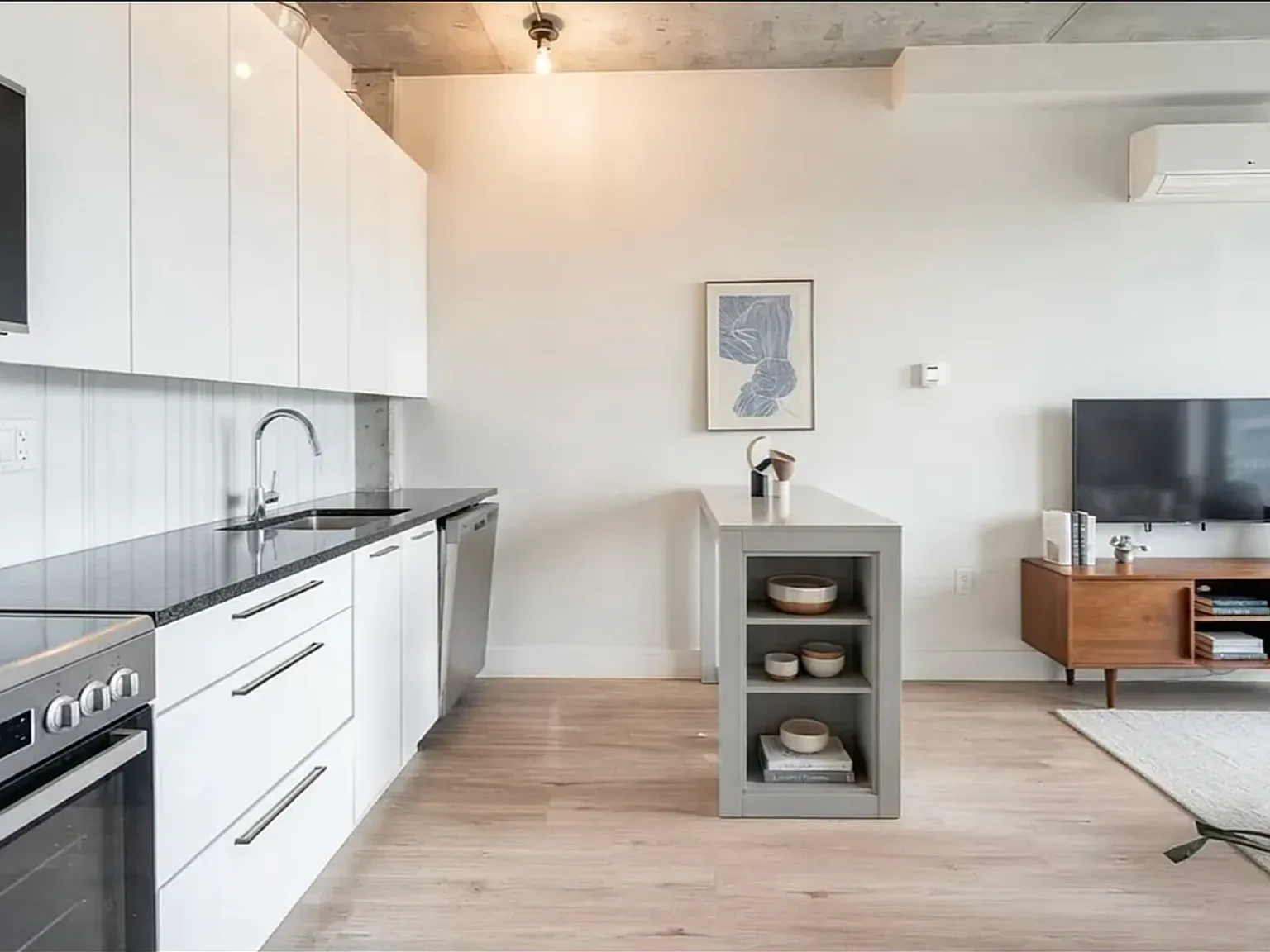 815 Flatbush Avenue — Photo 3