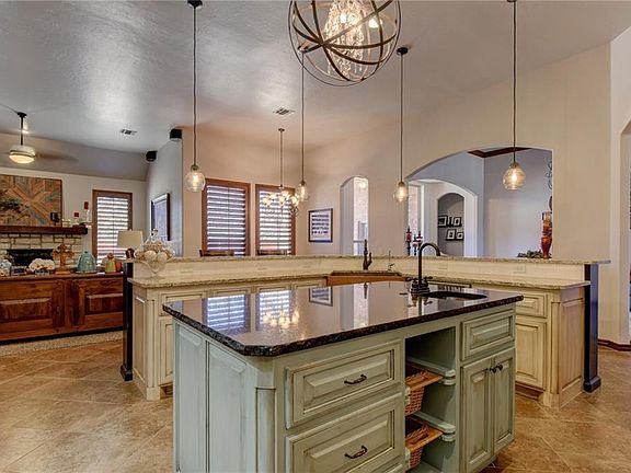 4th image of 18705 Chestnut Oak Dr